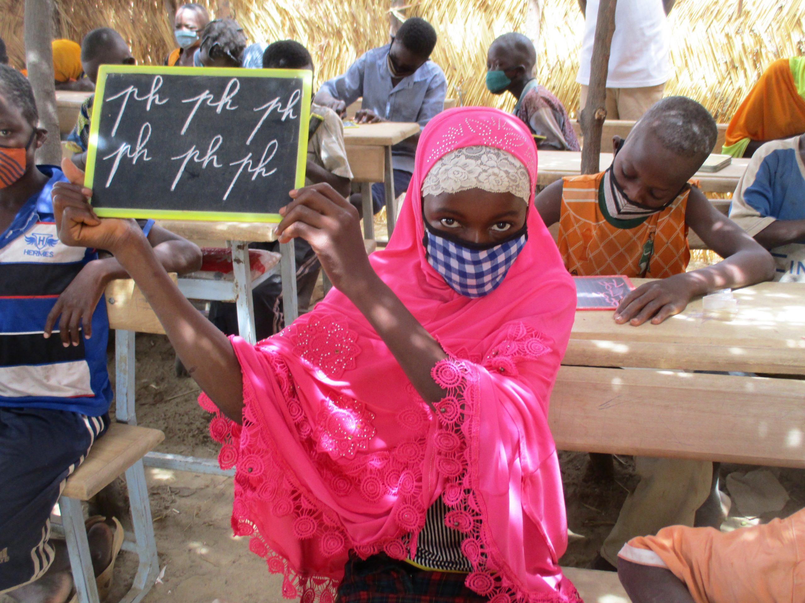 Meisje op school in Burkina Faso